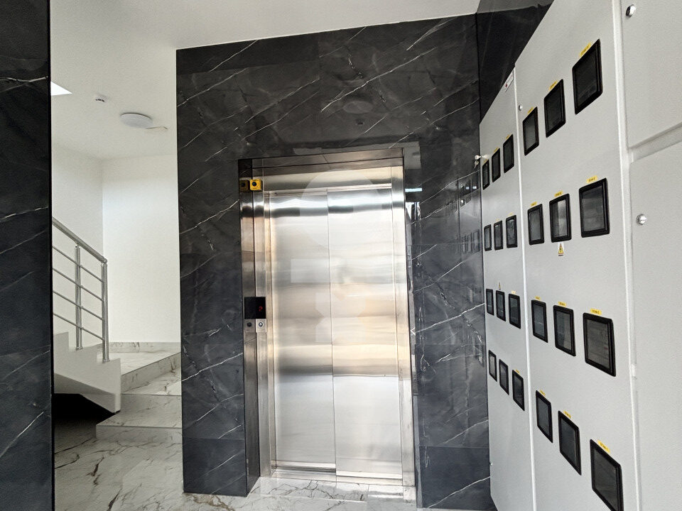 4img-1748161064-168886ebbff8