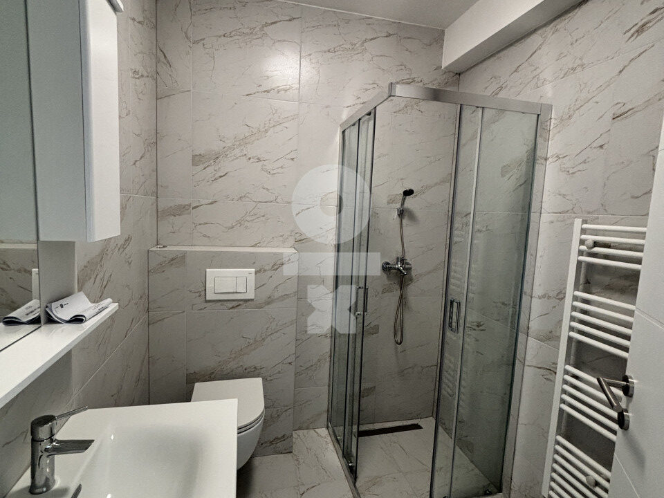 6img-1748161071-5e4146bdf695