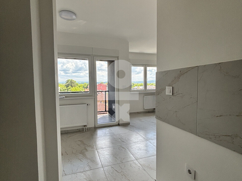 7img-1748161074-9dc9652d3244